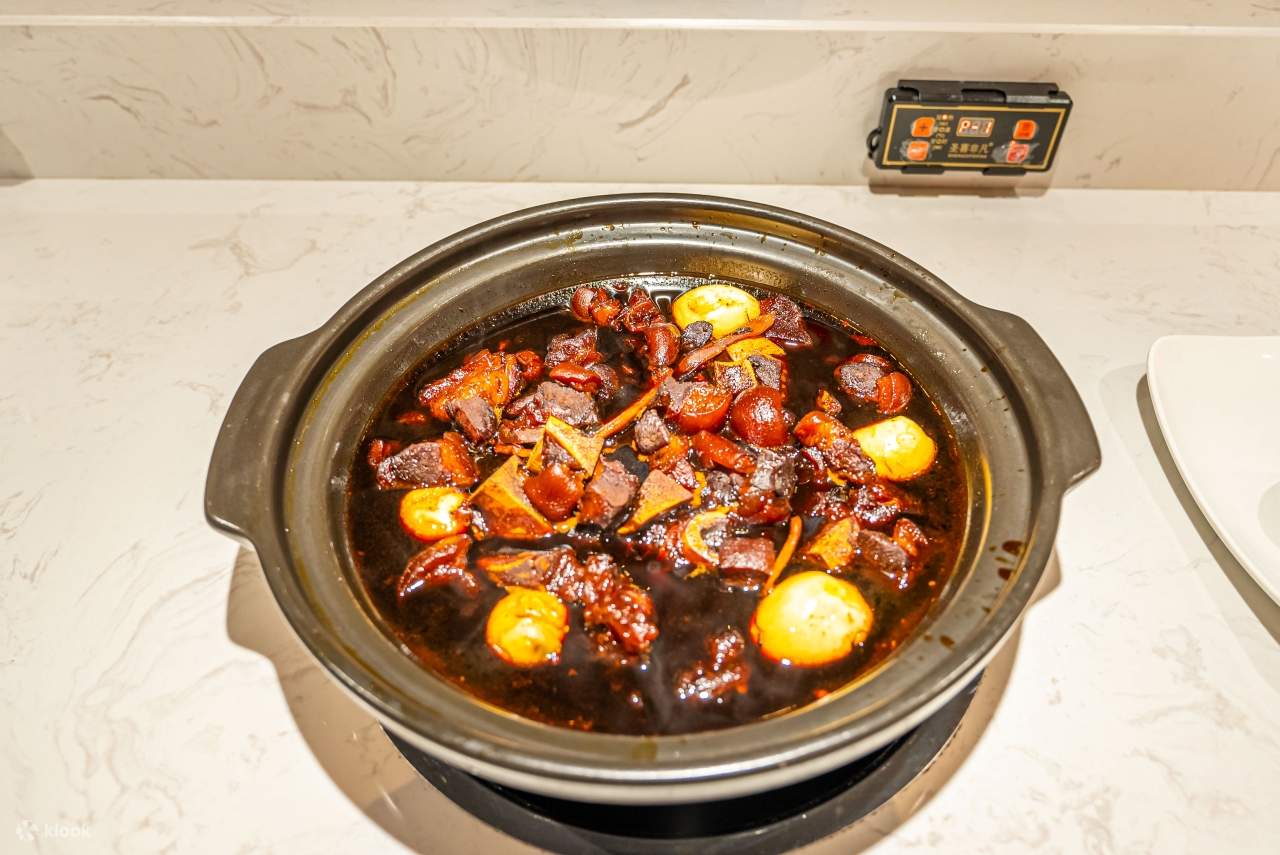 Dongguan Tihao Club · Pemandian Air Panas, Makanan | Changping Town